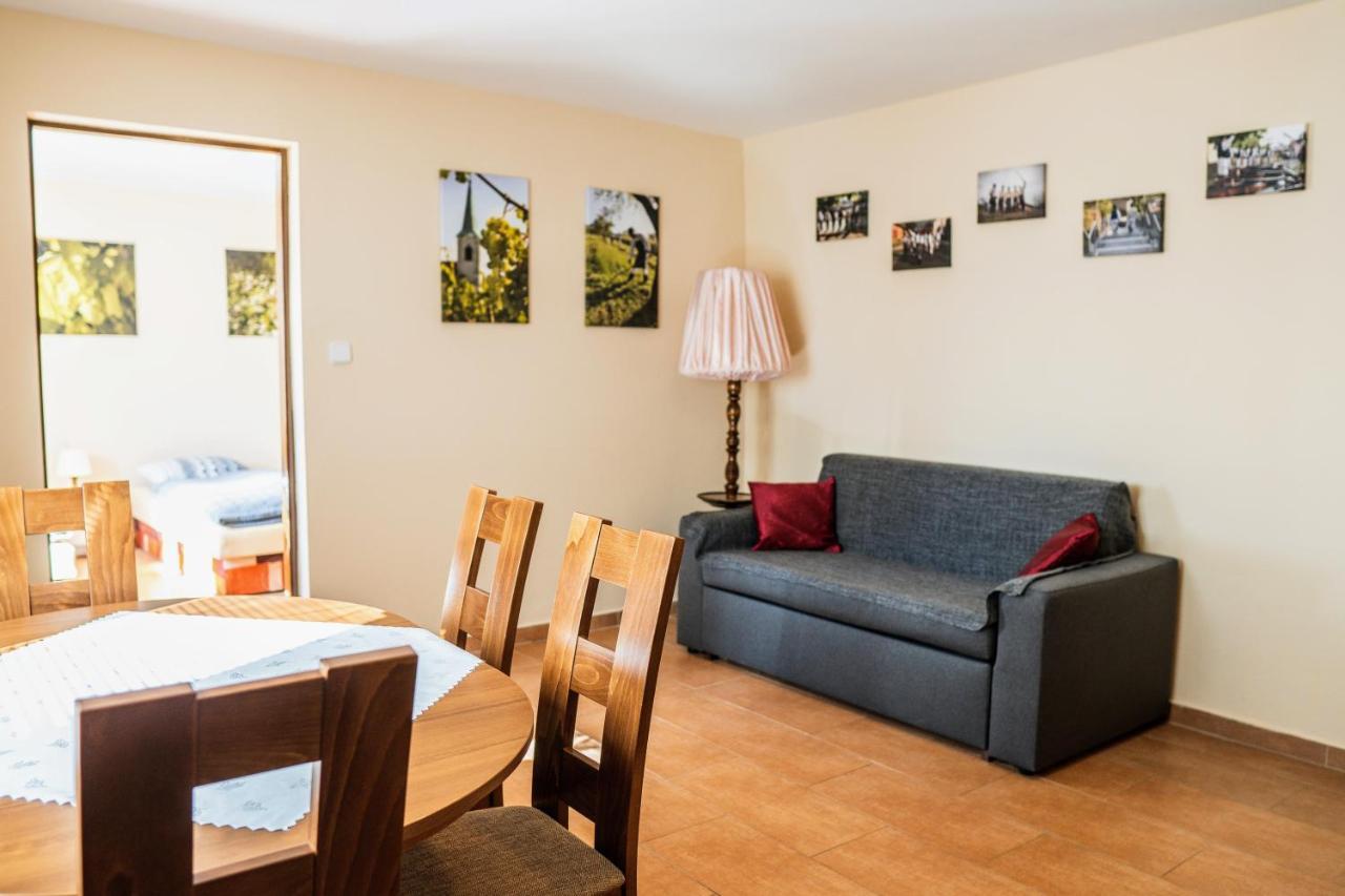 Ubytovani Ve Vinarstvi Medek | Medek House & Winery Uherské Hradiště Eksteriør billede